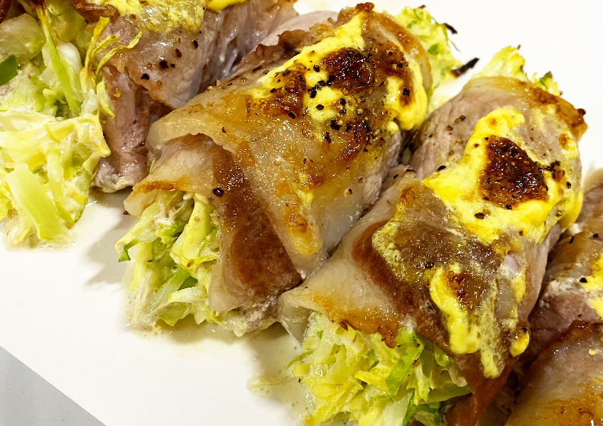 トースターでキャベツのこんがりロールの写真