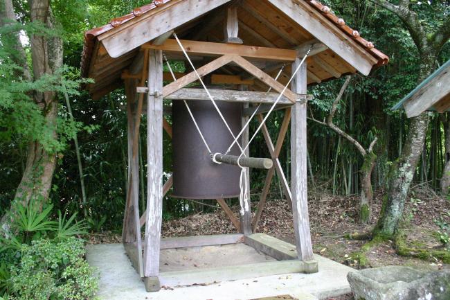 松根釜で代用した釣り鐘